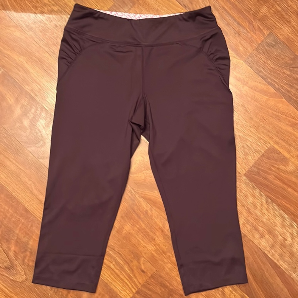 BNWOT Ryka plum colored Capri - Picture 1 of 15